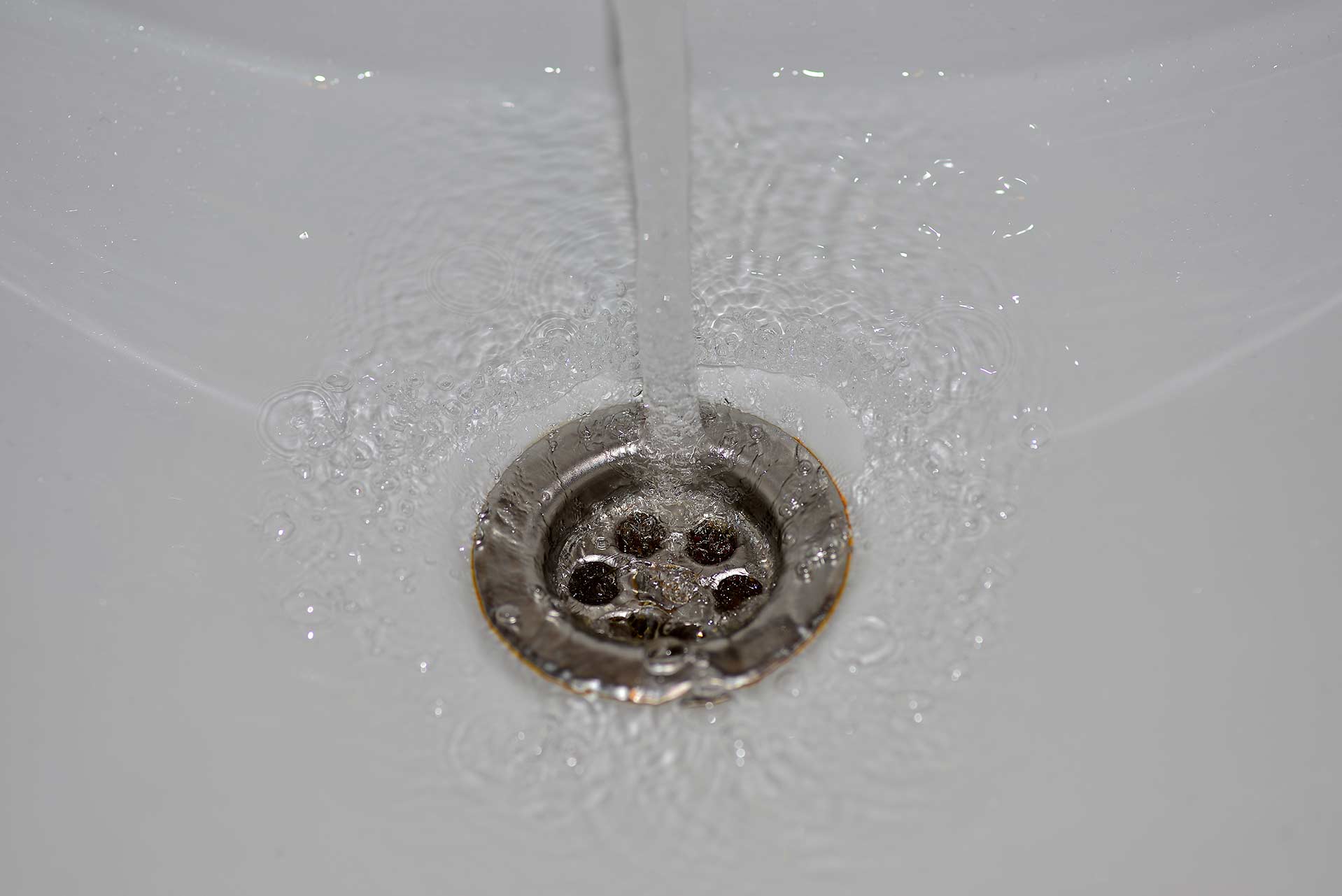 A2B Drains provides services to unblock blocked sinks and drains for properties in Hambleton.